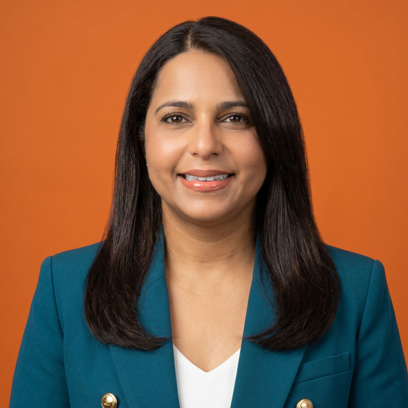 headshot of Judy Molina, LPC with Revive and Thrive Counseling